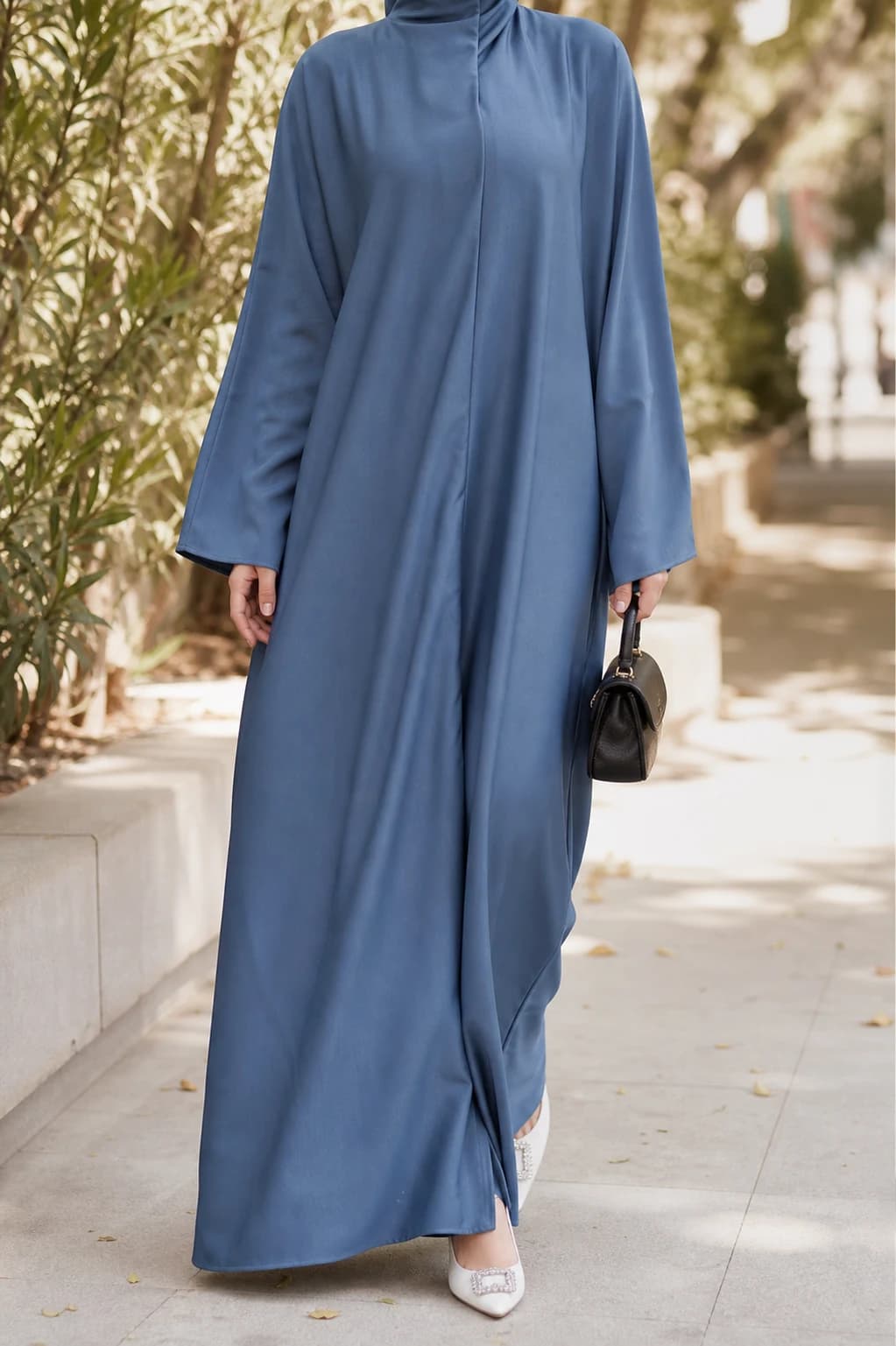 Modern modest essentials, designed in the Netherlands.